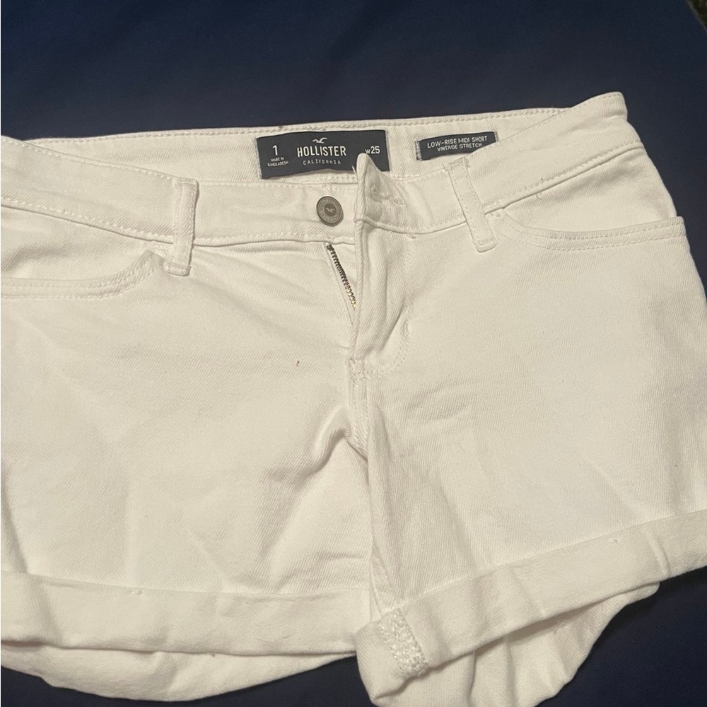White junior’s  Hollister Jean shorts